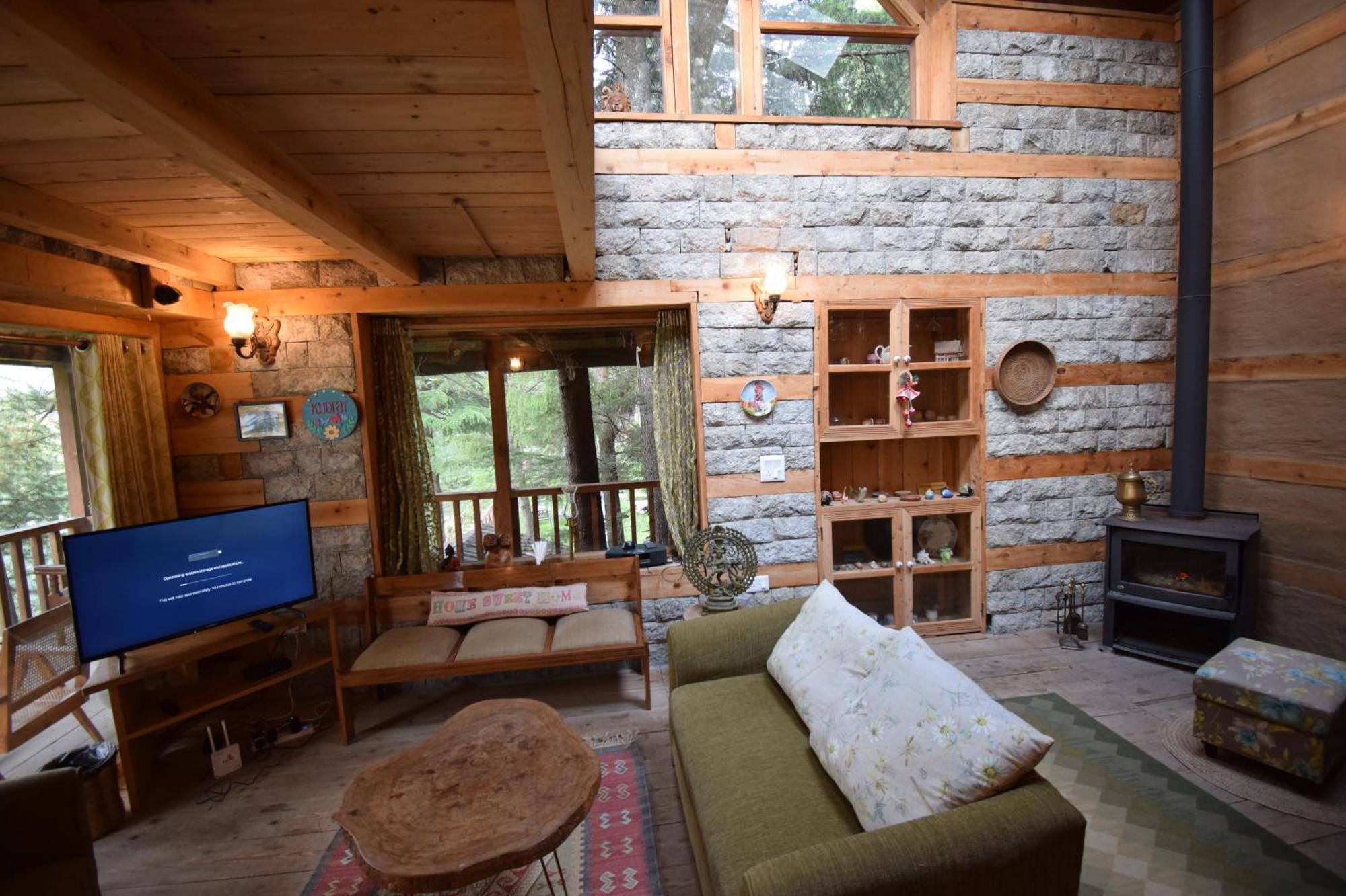 Kudrat - A Boutique Homestay- Tirthan Valley Gushaini Eksteriør billede